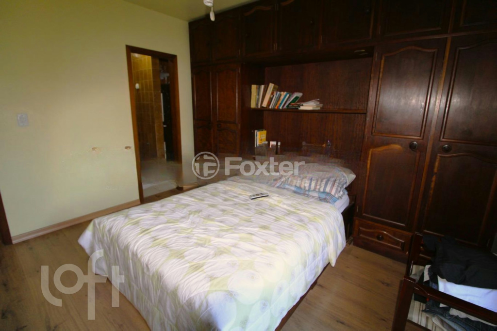 Casa à venda com 3 quartos, 234m² - Foto 7