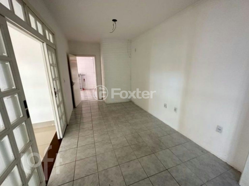 Casa à venda com 2 quartos, 150m² - Foto 3