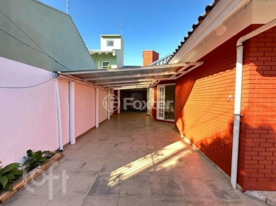 Casa à venda com 2 quartos, 150m² - Foto 1