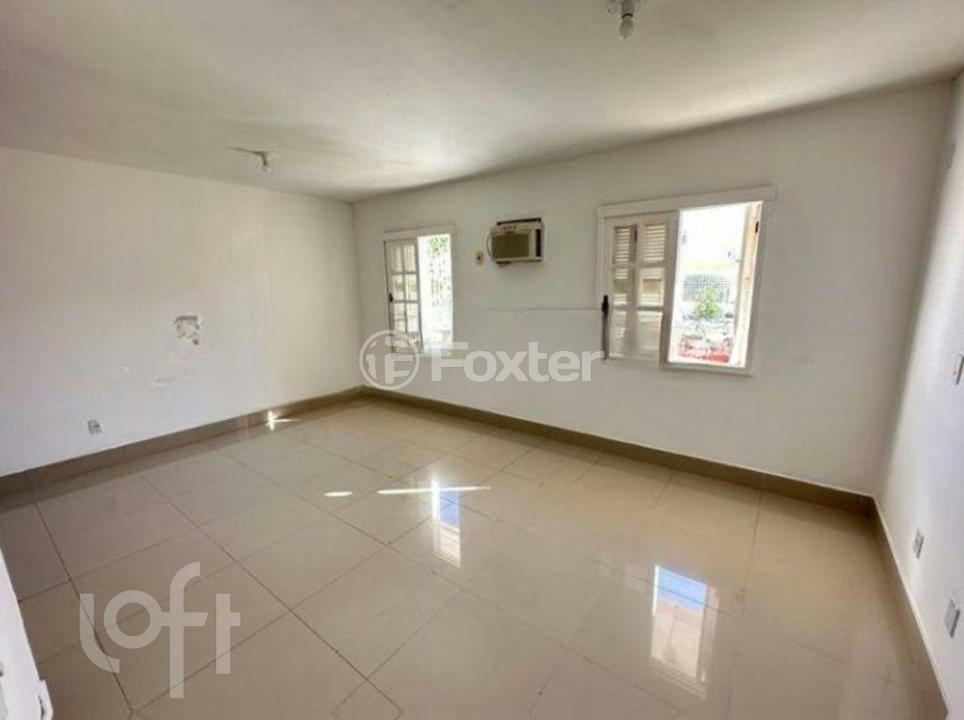 Casa à venda com 2 quartos, 150m² - Foto 8