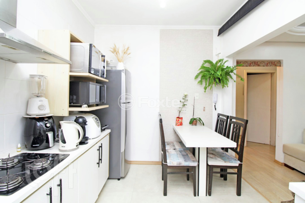 Apartamento à venda com 3 quartos, 77m² - Foto 4