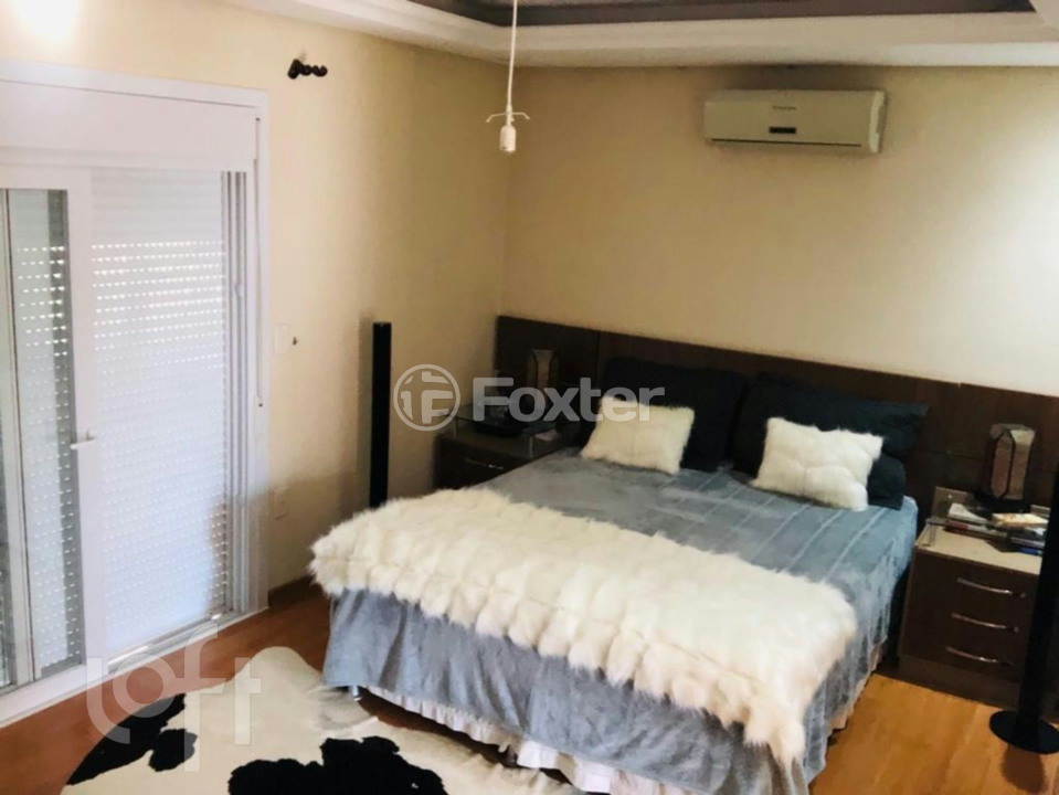 Casa à venda com 3 quartos, 200m² - Foto 2