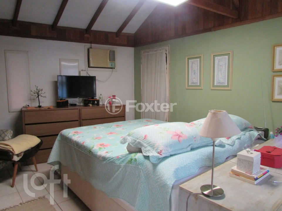 Casa à venda com 3 quartos, 156m² - Foto 8
