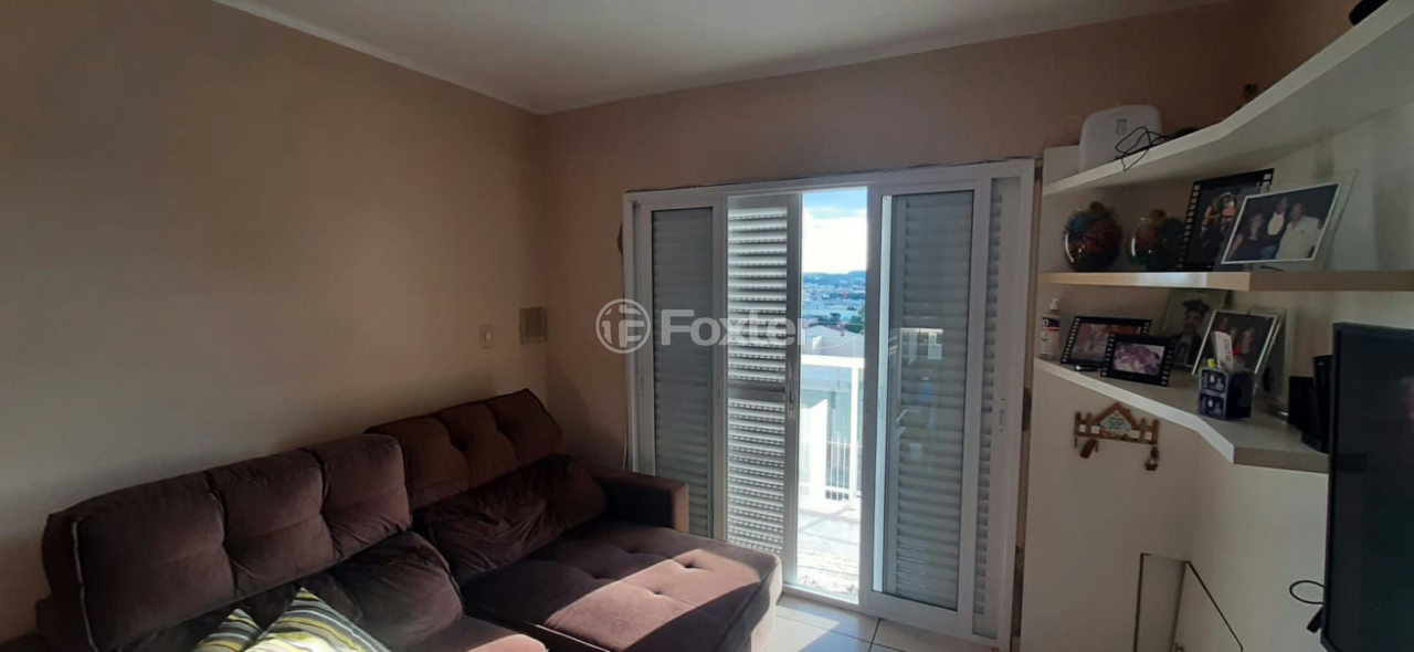 Casa à venda com 5 quartos, 328m² - Foto 4