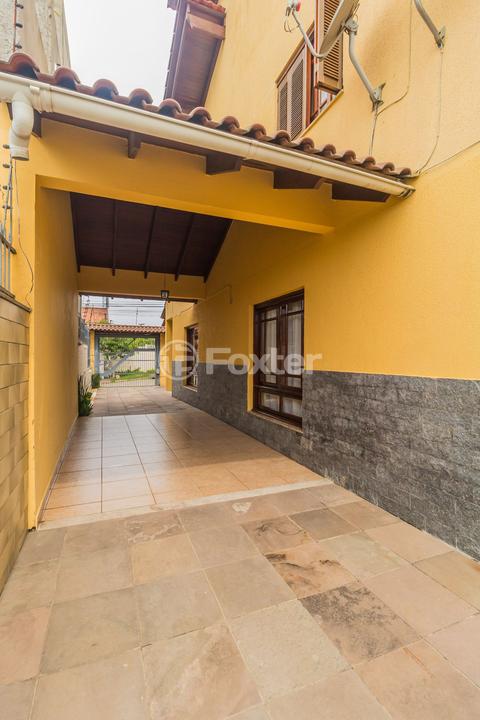 Casa à venda com 4 quartos, 240m² - Foto 47