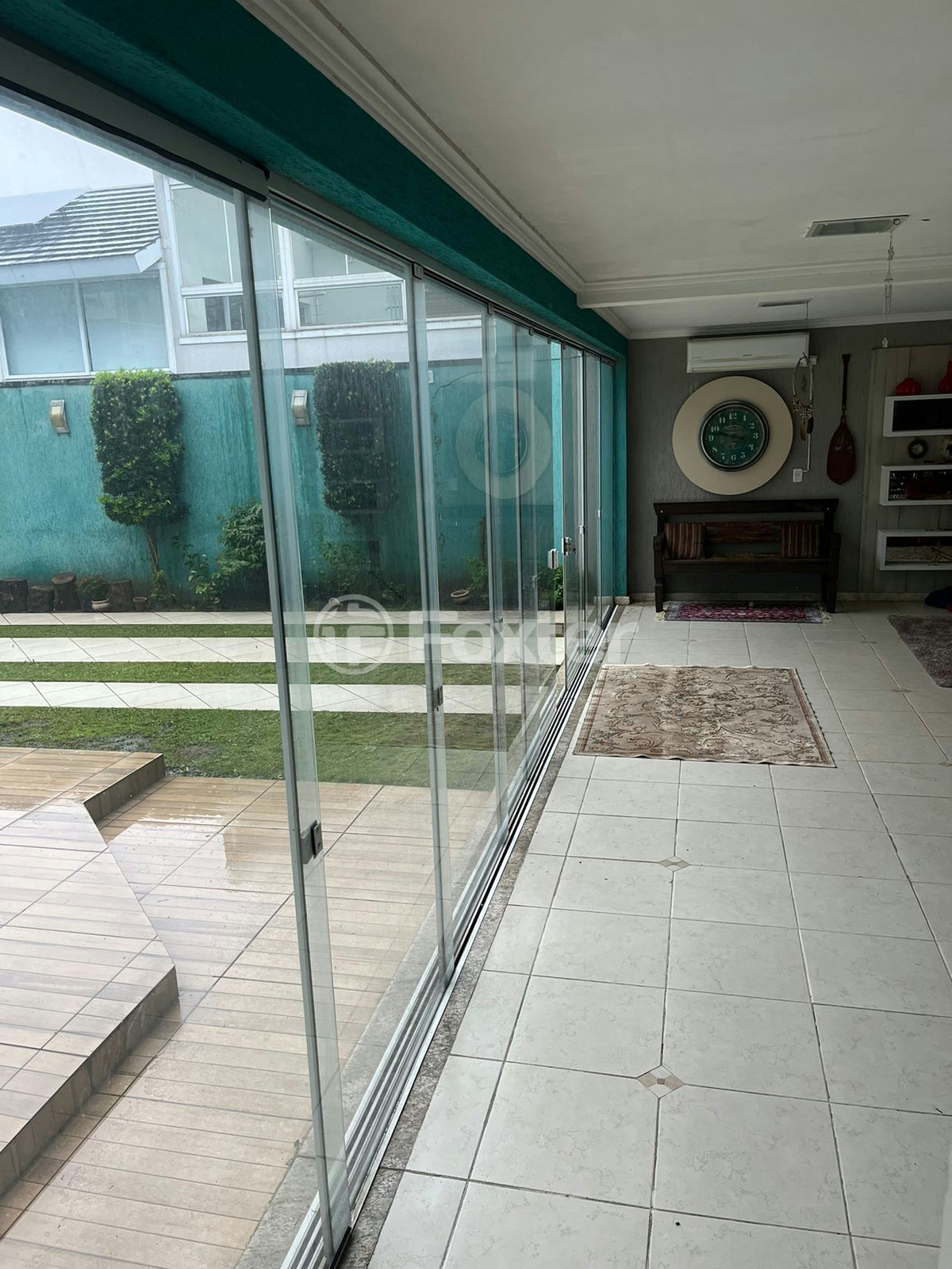 Casa de Condomínio à venda com 5 quartos, 300m² - Foto 3