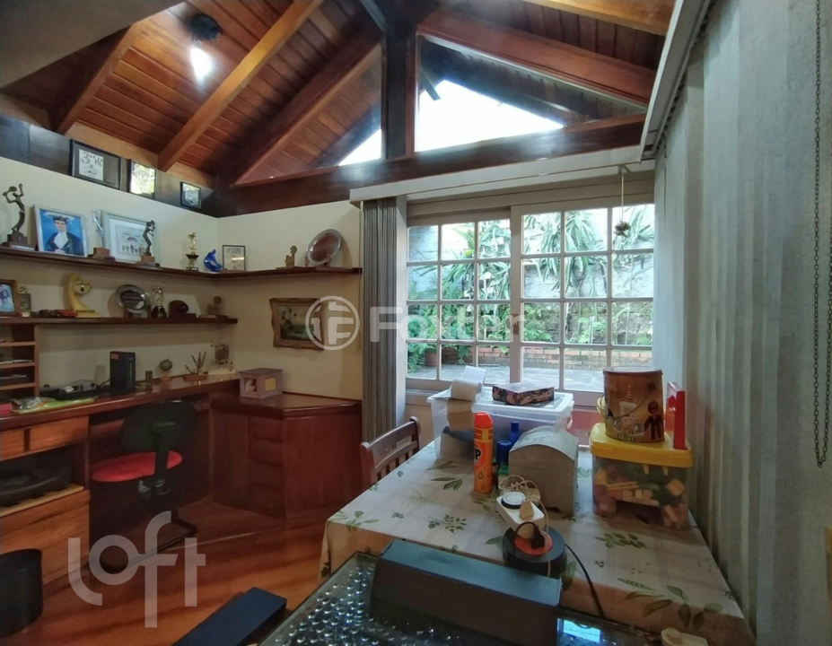Casa à venda com 3 quartos, 189m² - Foto 3