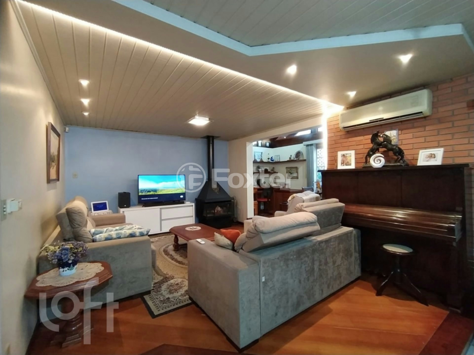 Casa à venda com 3 quartos, 189m² - Foto 2