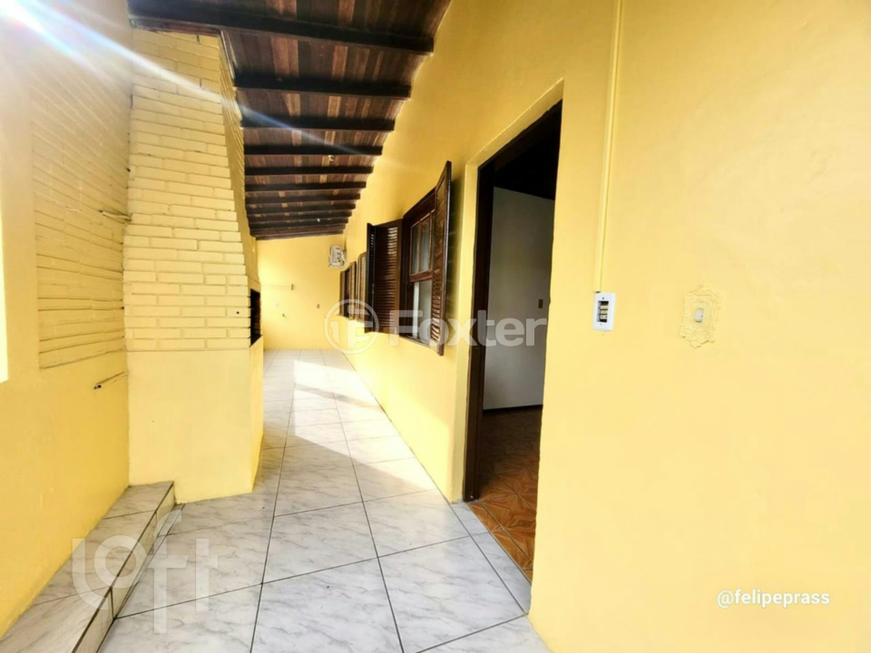 Casa à venda com 3 quartos, 213m² - Foto 5