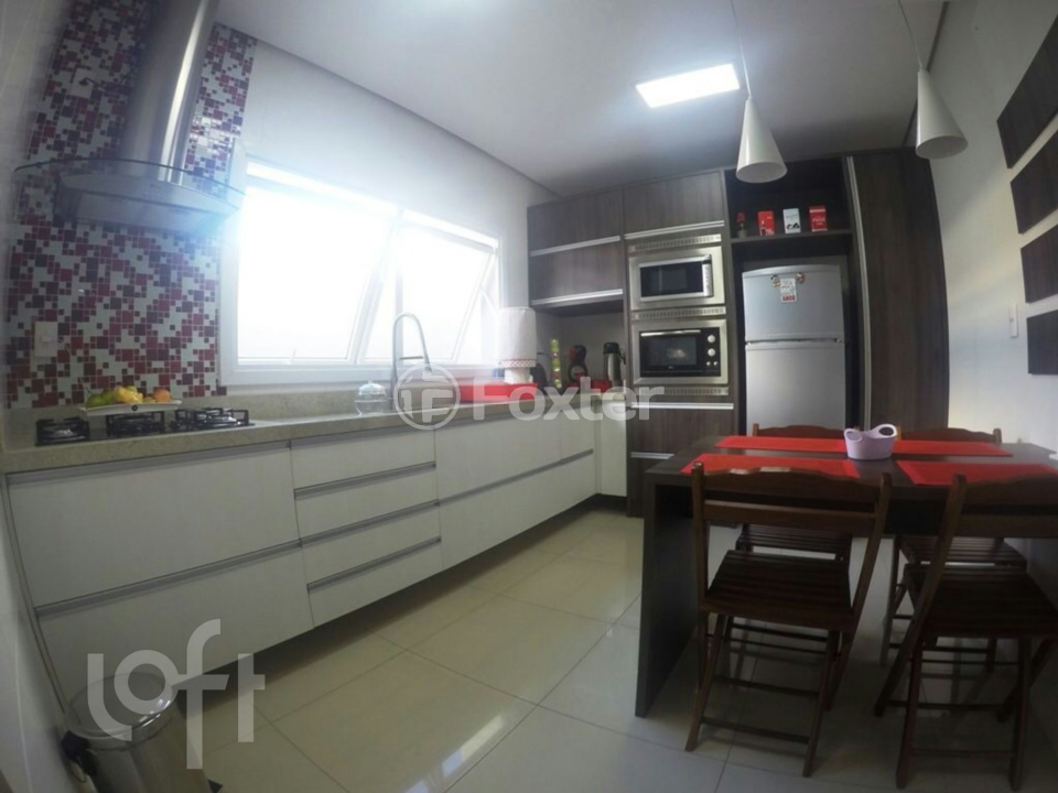 Casa à venda com 3 quartos, 247m² - Foto 5