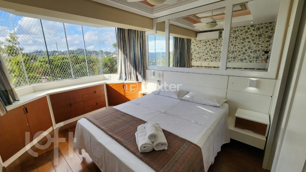 Apartamento à venda com 2 quartos, 76m² - Foto 2