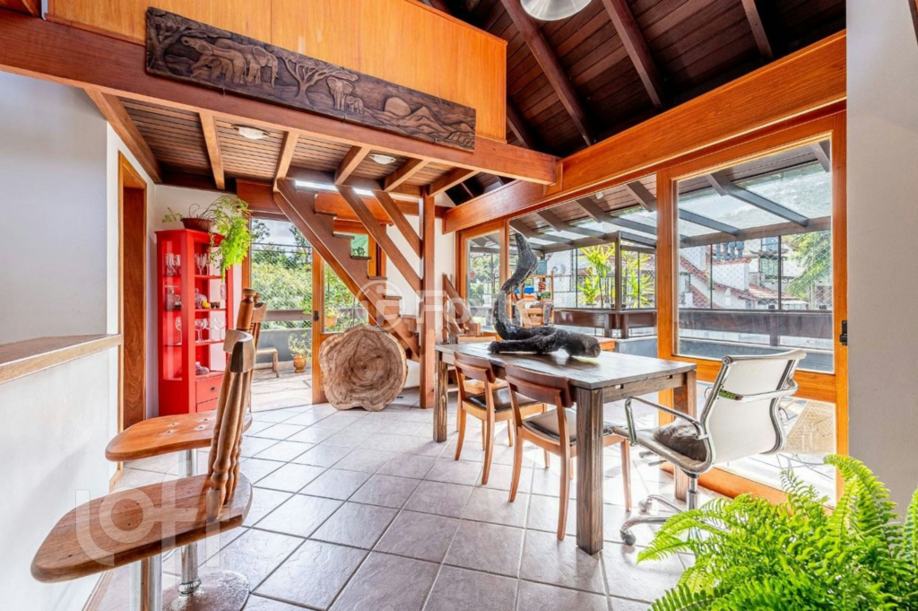 Cobertura à venda com 3 quartos, 154m² - Foto 3