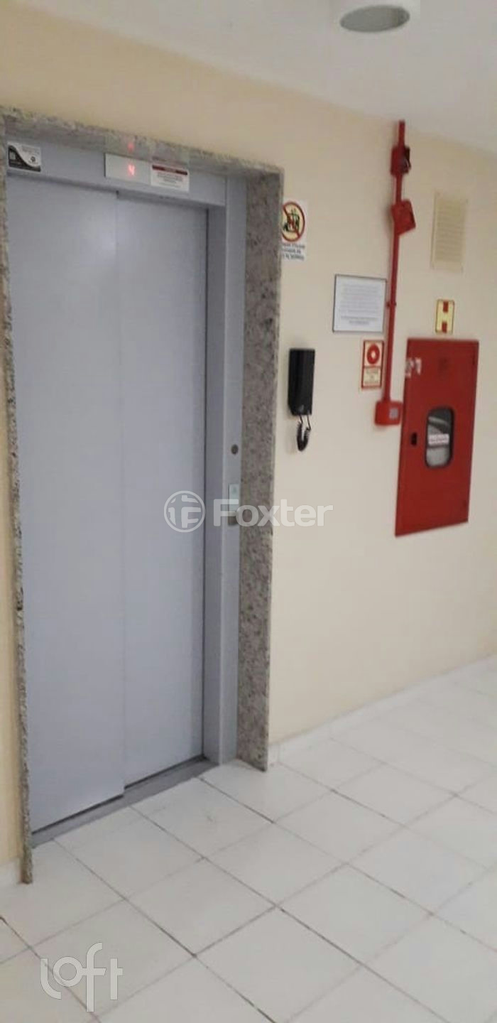 Apartamento à venda com 3 quartos, 61m² - Foto 18
