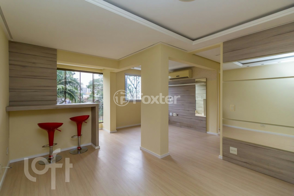Apartamento à venda com 2 quartos, 64m² - Foto 2