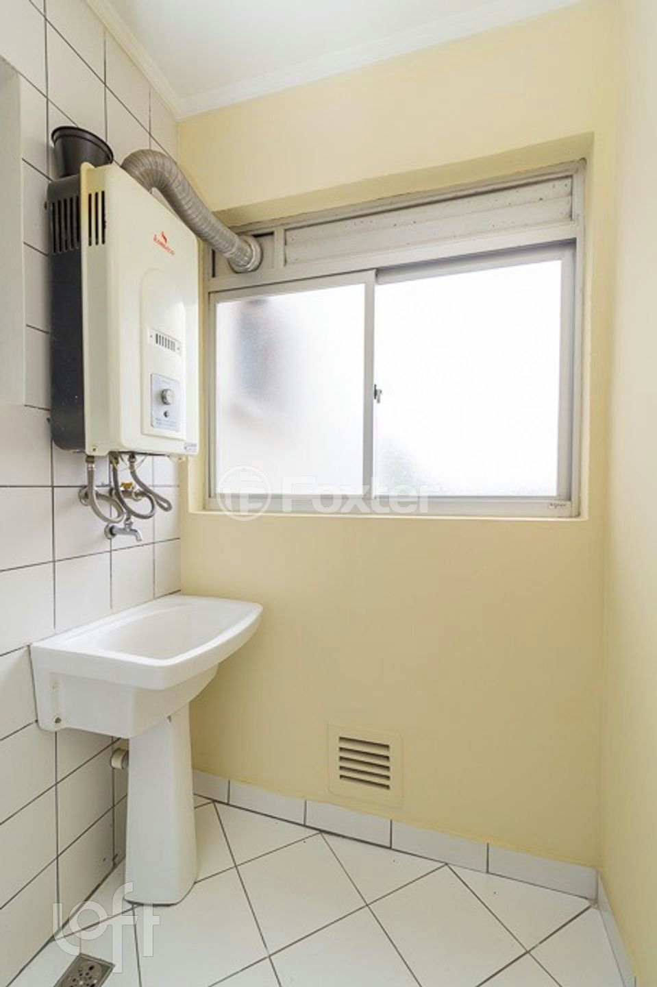 Apartamento à venda com 2 quartos, 64m² - Foto 28