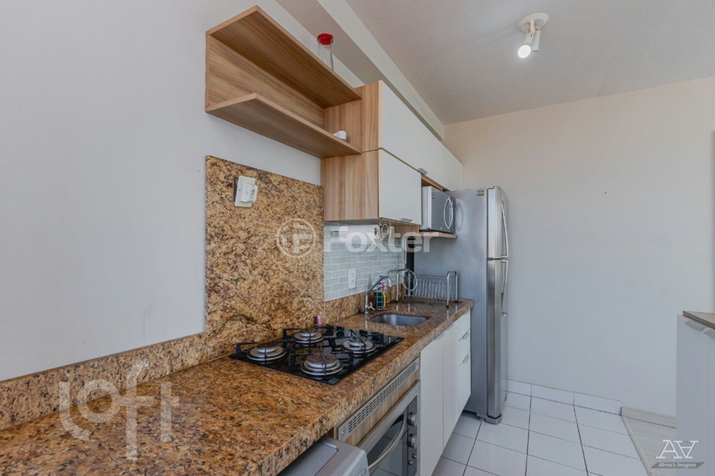 Apartamento à venda com 2 quartos, 42m² - Foto 6
