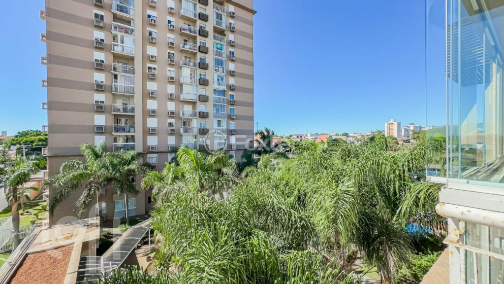 Apartamento à venda com 3 quartos, 84m² - Foto 2