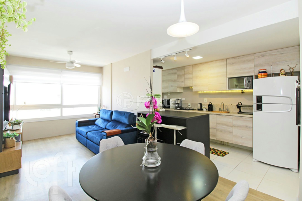 Apartamento à venda com 2 quartos, 65m² - Foto 1