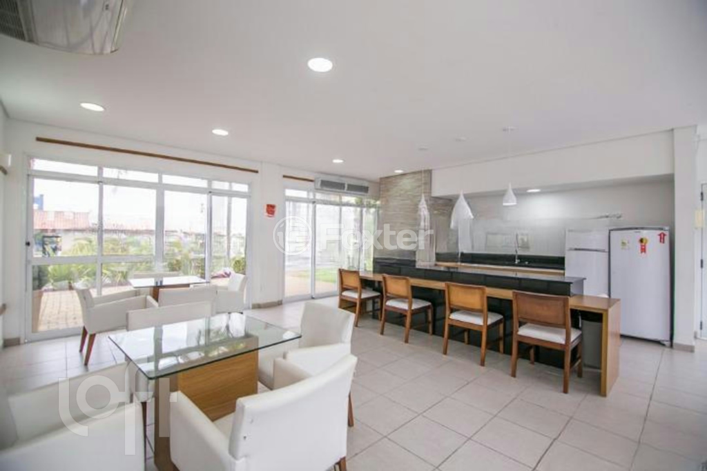 Apartamento à venda com 2 quartos, 57m² - Foto 32