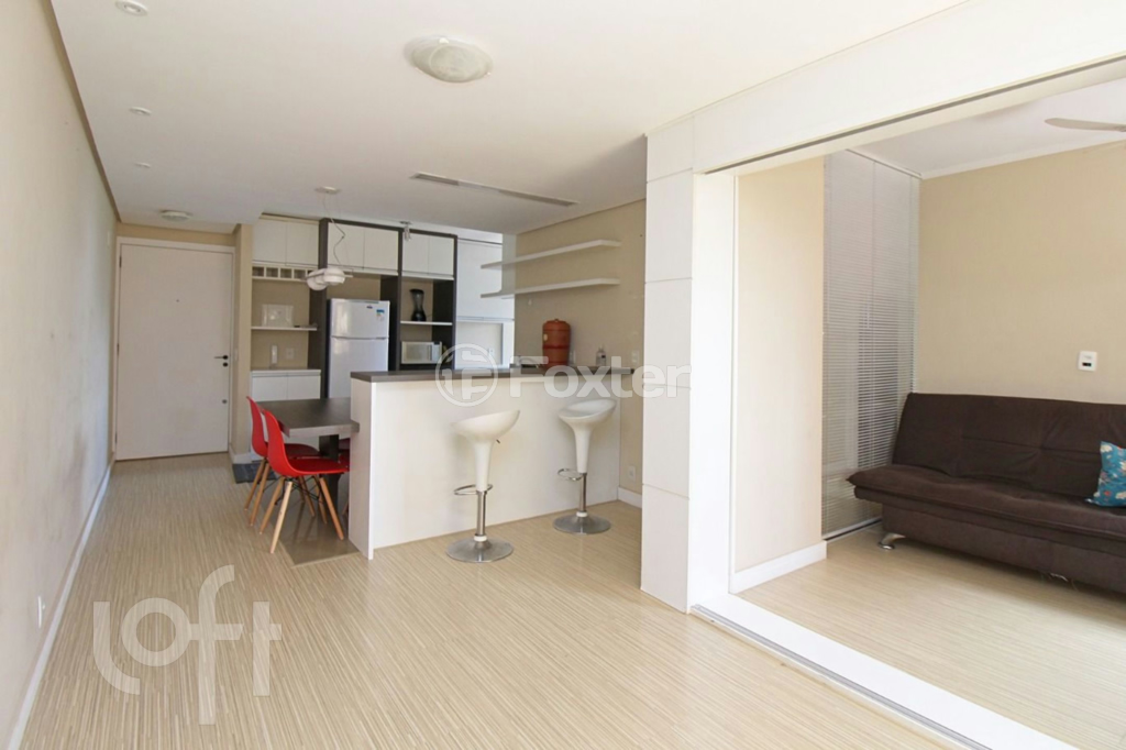 Apartamento à venda com 2 quartos, 67m² - Foto 1