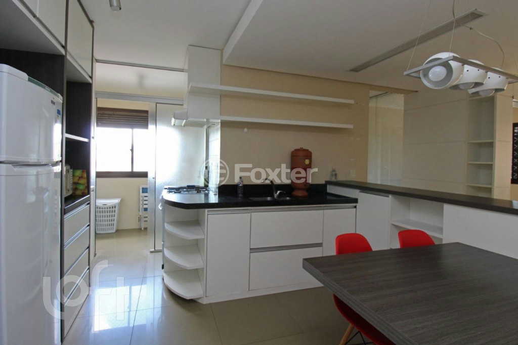 Apartamento à venda com 2 quartos, 67m² - Foto 6