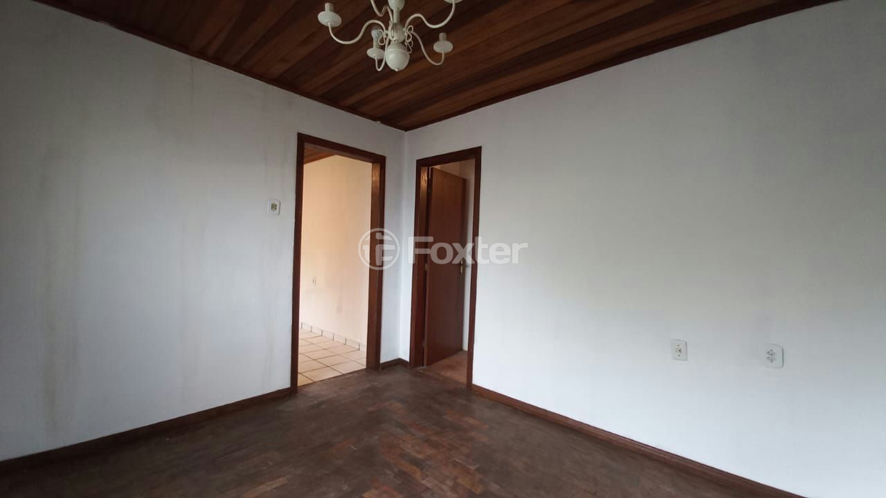 Casa à venda com 3 quartos, 235m² - Foto 3