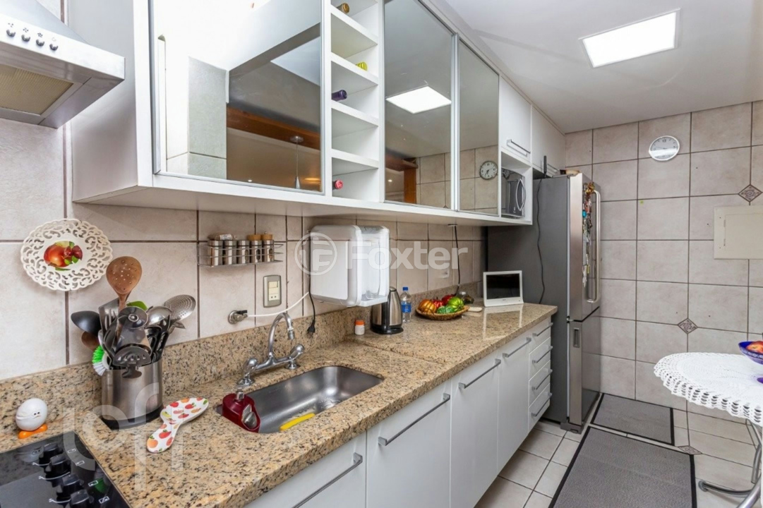 Apartamento à venda com 3 quartos, 233m² - Foto 15