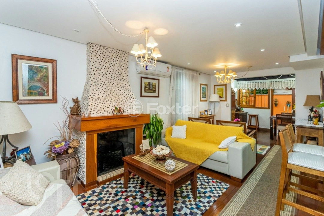 Apartamento à venda com 3 quartos, 233m² - Foto 1