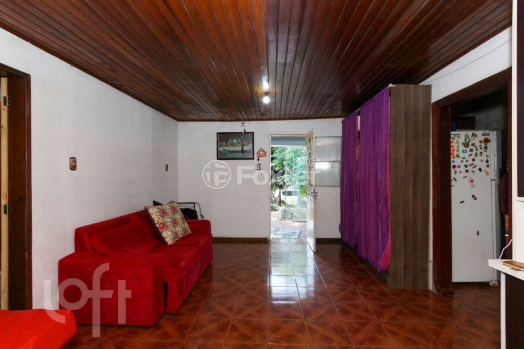 Casa à venda com 2 quartos, 200m² - Foto 1
