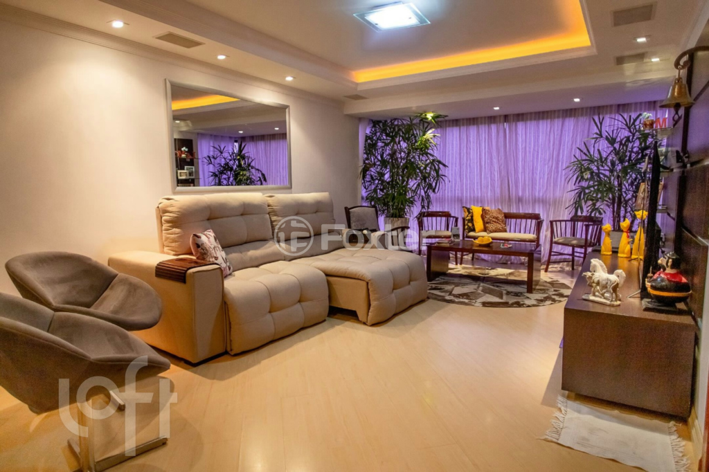 Apartamento à venda com 3 quartos, 156m² - Foto 1