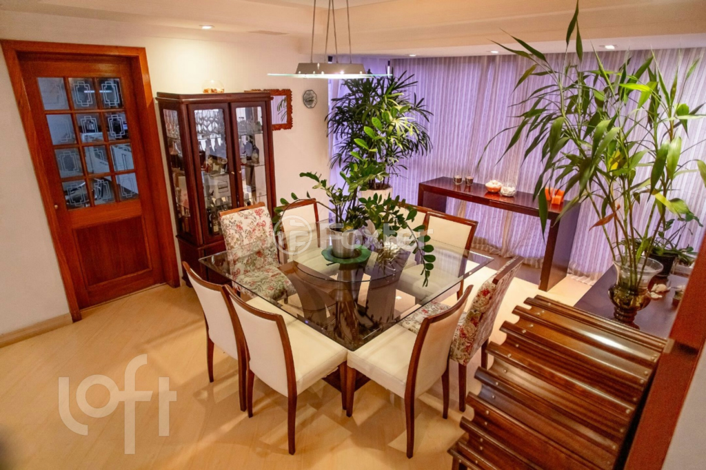Apartamento à venda com 3 quartos, 156m² - Foto 4