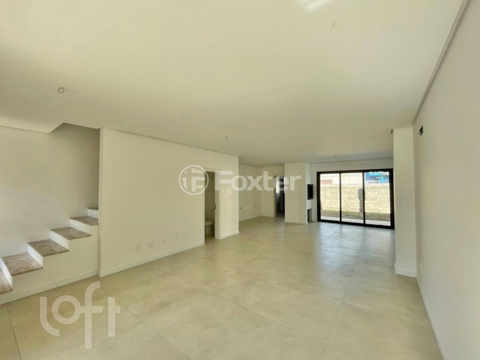 Casa à venda com 3 quartos, 142m² - Foto 3