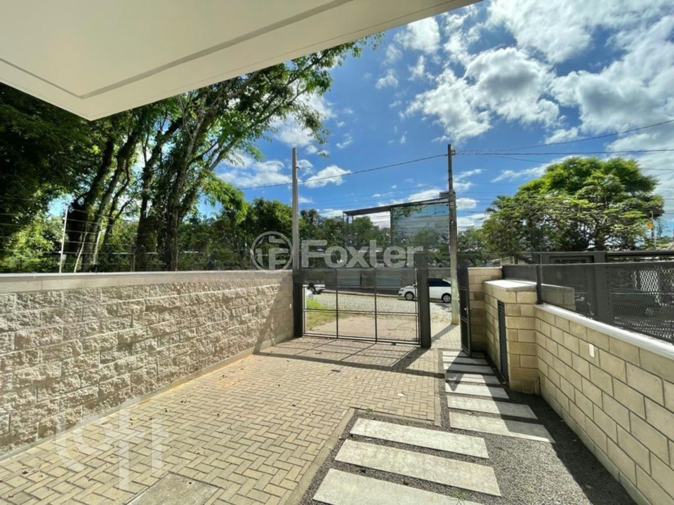 Casa à venda com 3 quartos, 142m² - Foto 8