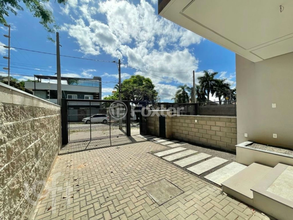 Casa à venda com 3 quartos, 142m² - Foto 9