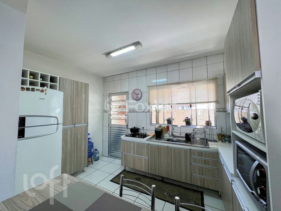 Casa à venda com 2 quartos, 63m² - Foto 5