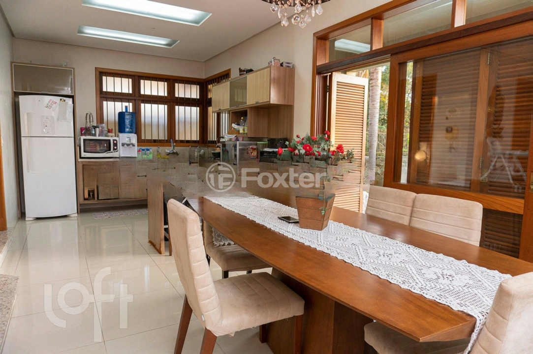 Casa à venda com 3 quartos, 219m² - Foto 9