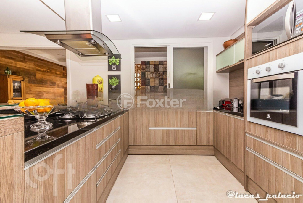 Casa à venda com 4 quartos, 328m² - Foto 14