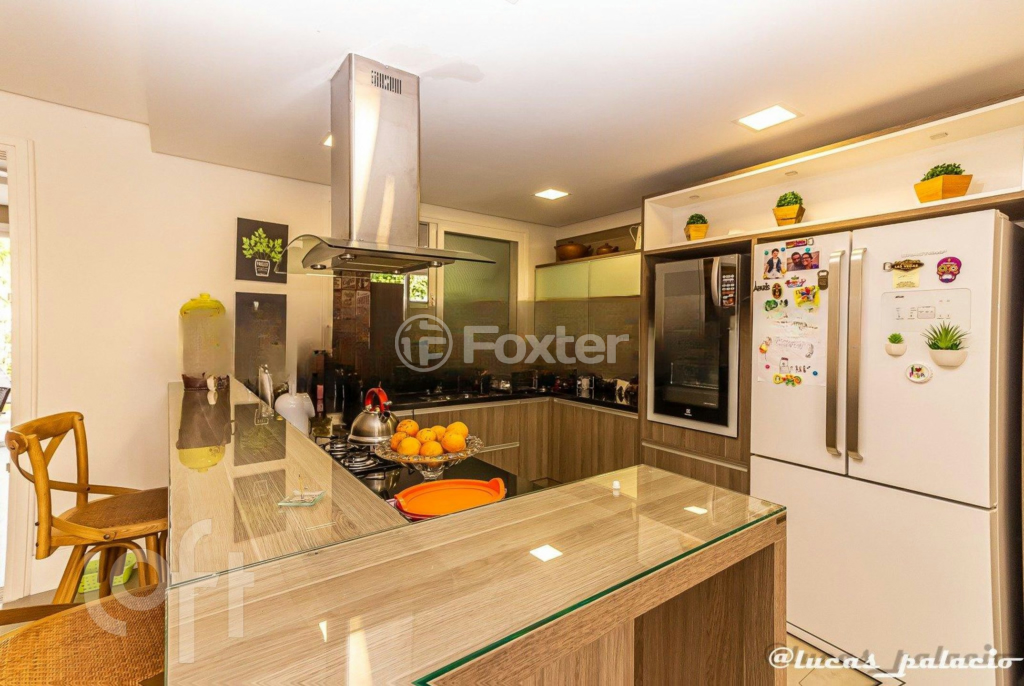 Casa à venda com 4 quartos, 328m² - Foto 4