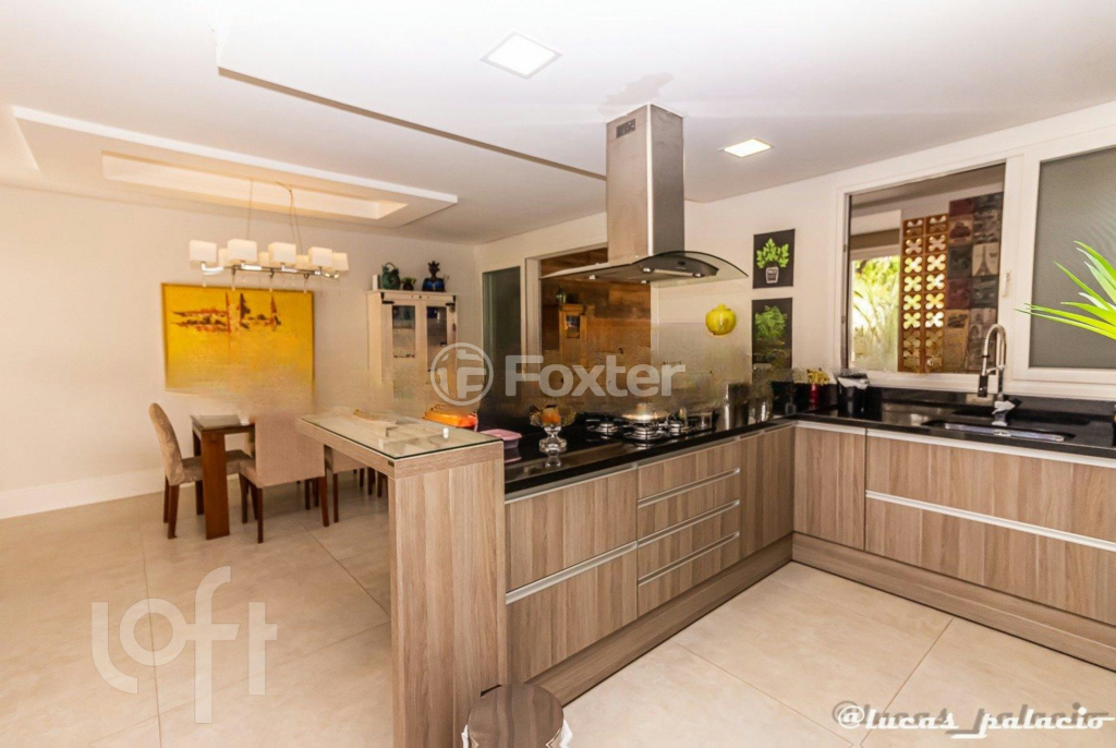 Casa à venda com 4 quartos, 328m² - Foto 13