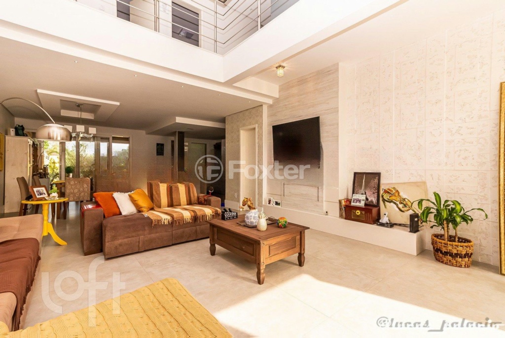 Casa à venda com 4 quartos, 328m² - Foto 8