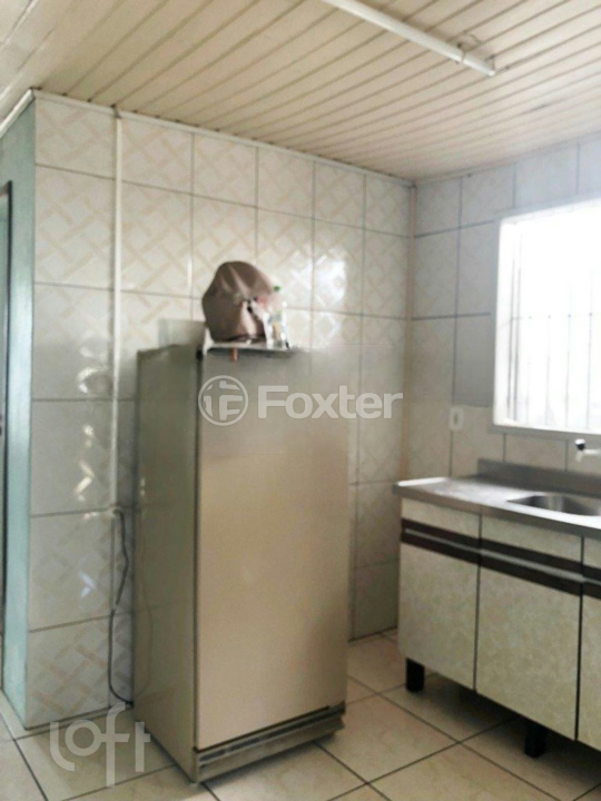 Casa à venda com 3 quartos, 100m² - Foto 7