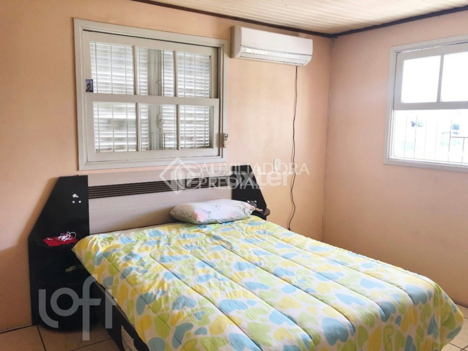 Casa à venda com 3 quartos, 100m² - Foto 3