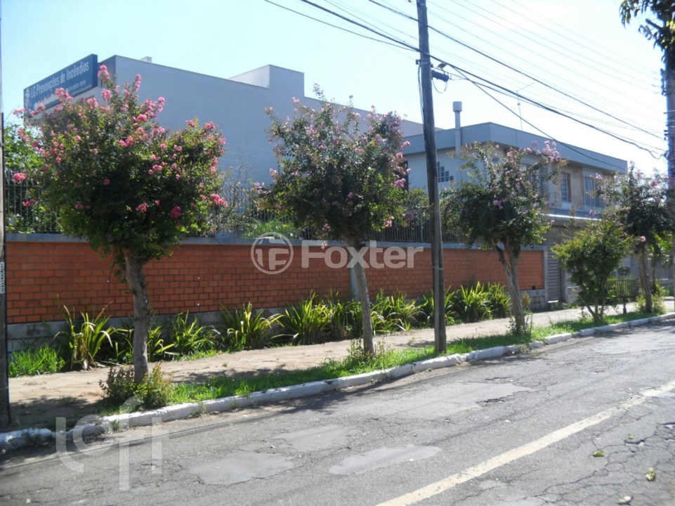 Casa à venda com 3 quartos, 256m² - Foto 6