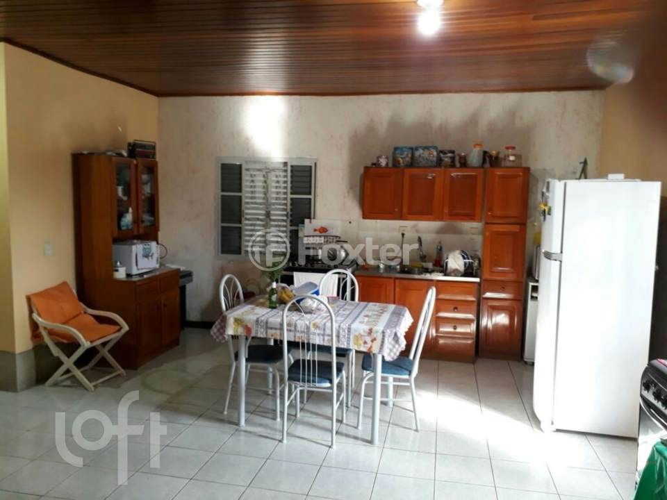 Casa à venda com 3 quartos, 174m² - Foto 4