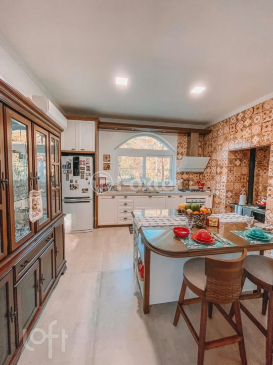 Casa de Condomínio à venda com 4 quartos, 400m² - Foto 7