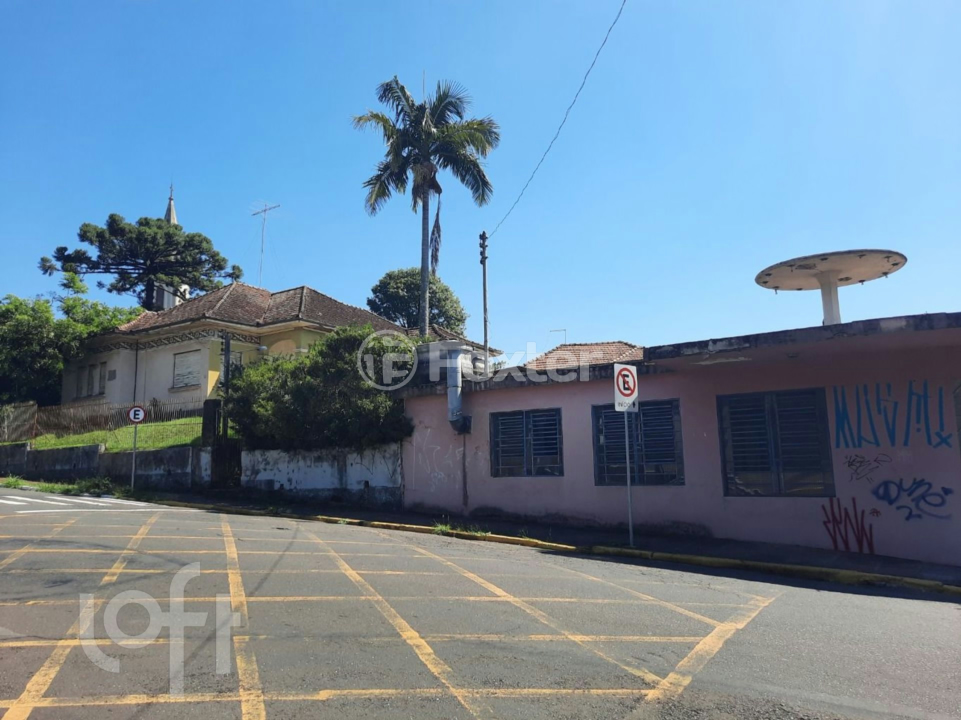 Casa à venda com 3 quartos, 271m² - Foto 6
