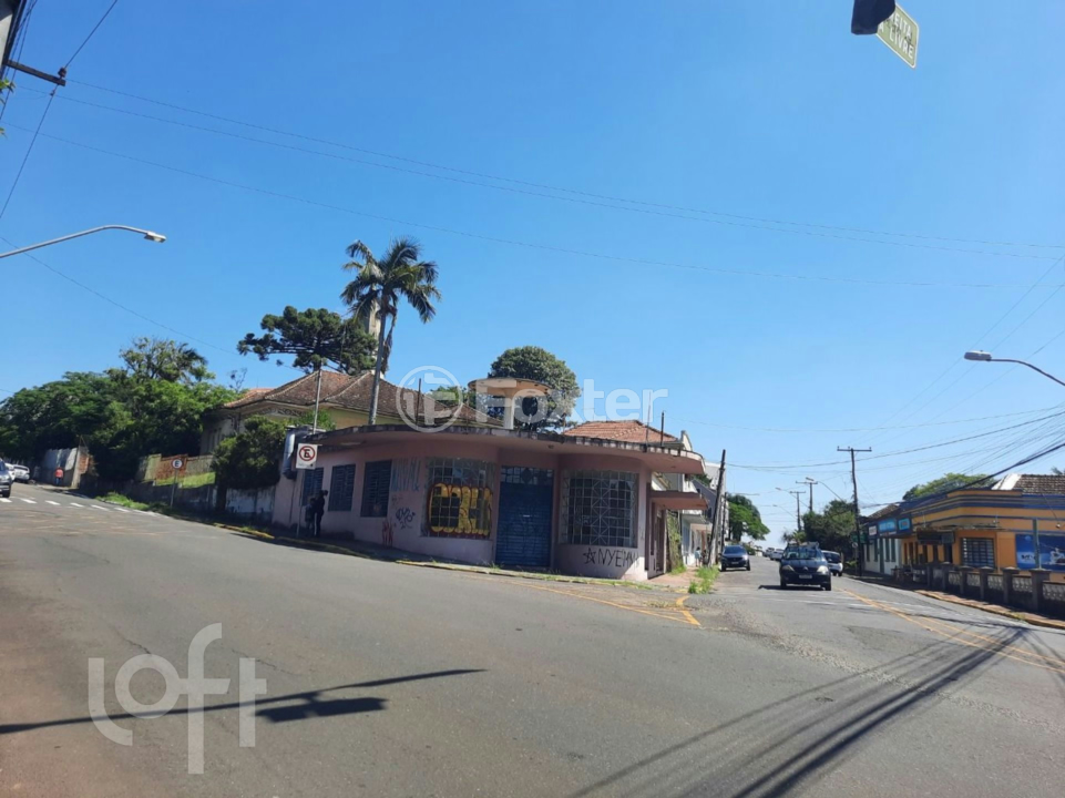 Casa à venda com 3 quartos, 271m² - Foto 7