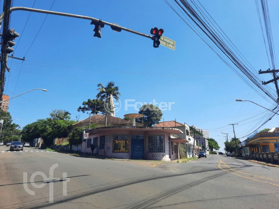 Casa à venda com 3 quartos, 271m² - Foto 11