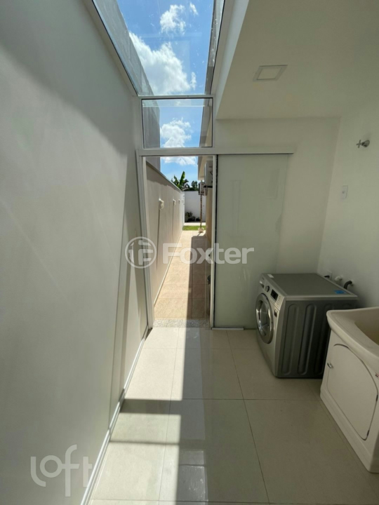 Casa à venda com 2 quartos, 71m² - Foto 7