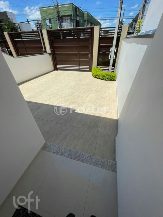 Casa à venda com 2 quartos, 71m² - Foto 12